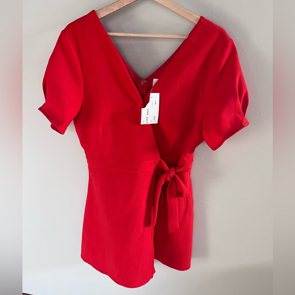 Dee Elly Red‎ Wrap Front Jumpsuit Short Sleeve Side Tie V-Neck NWT size large
